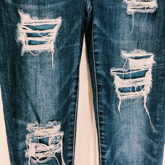 AE Ripped Jeans!! - Picture 3 of 8